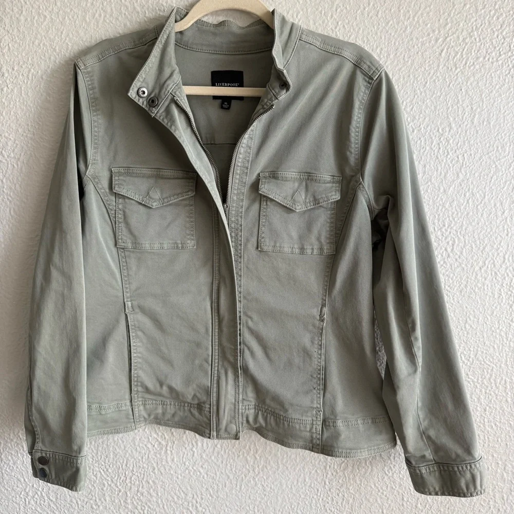 Liverpool Utility Jacket - Picture 3 of 13